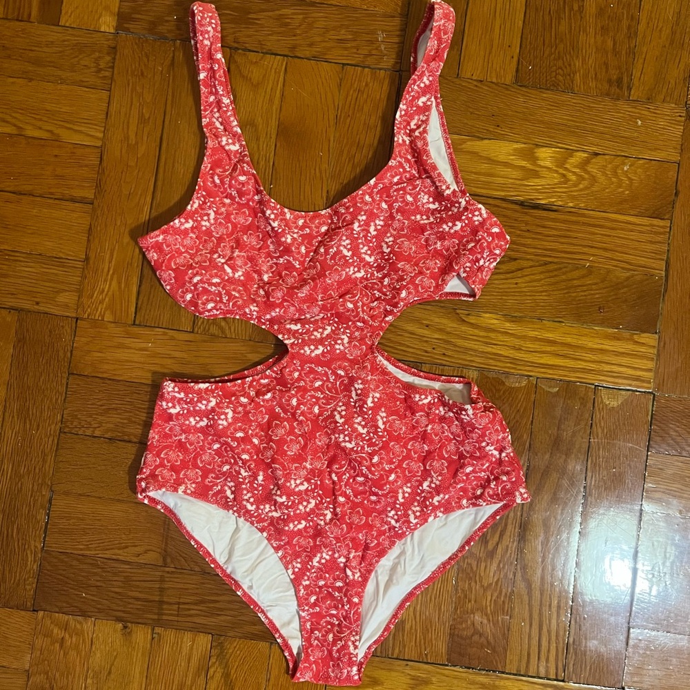 Roseanna one piece, size 6